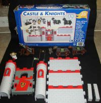 Battat CASTLE & KNIGHTS Playset - Vintage RARE 1996